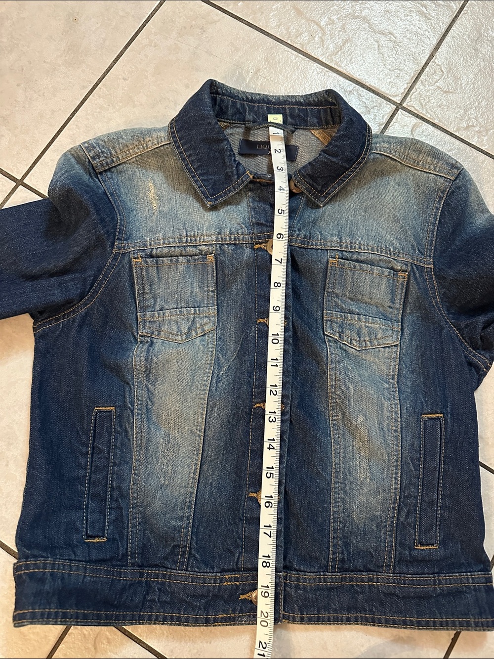 LIQUID JEANS Retro Classic Women's Distressed Denim Jacket Sz M Cool Fem Chic - Picture 12 of 13